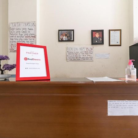 Reddoorz Near Universitas Esa Unggul Bekasi Harapan Indah Exteriér fotografie